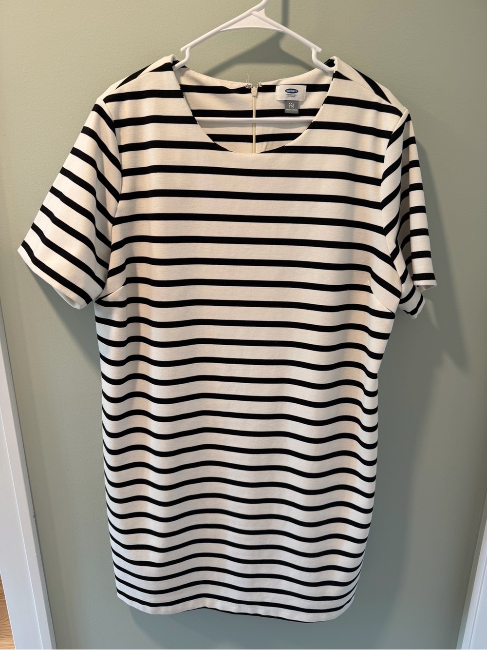 Old Navy Black & White Striped Short-Sleeve Tee Dress